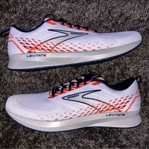 NEW Brooks Levitate GTS 5 Men’s Size 15